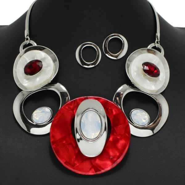 ACETATE AND CRYSTAL CIRCULAR BIB NECKLACE SET (Red/White)